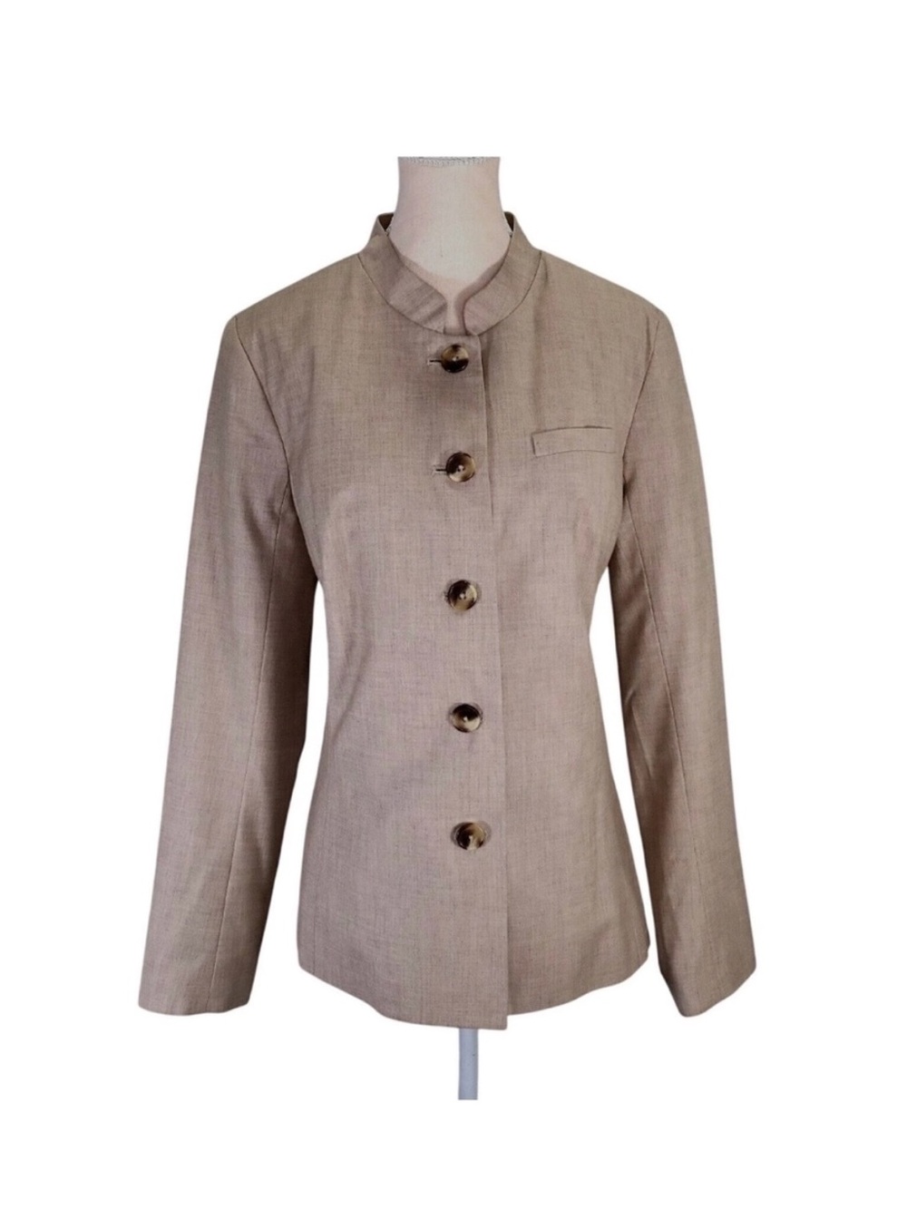 Isaac Mizzrah Classic structured blazer in a versatile Sz 4